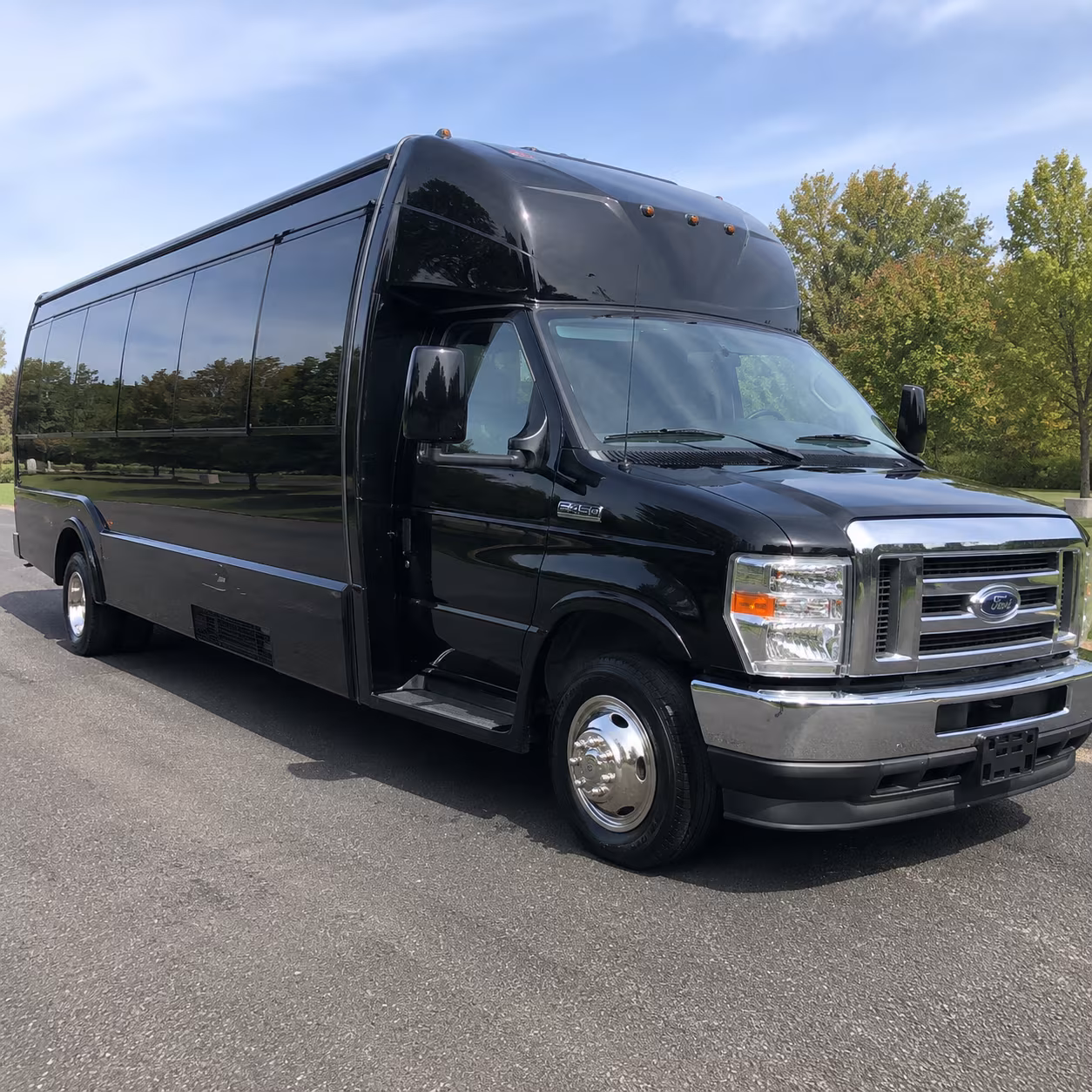 18 Passenger Party Bus Exterior