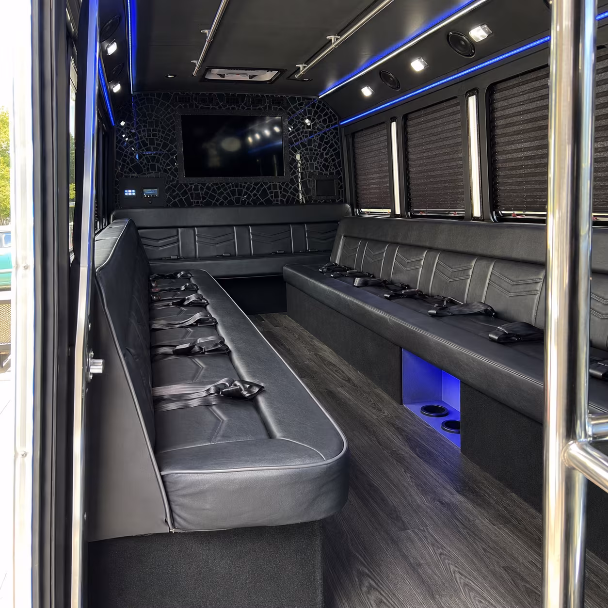 Roseville Homecoming & Prom Party Bus Rentals