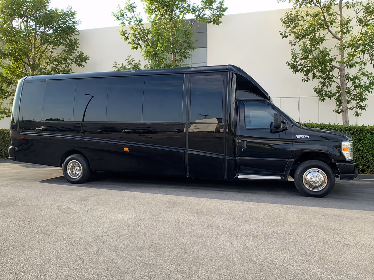 Sacramento Airport Shuttle & Transportation onboard seating