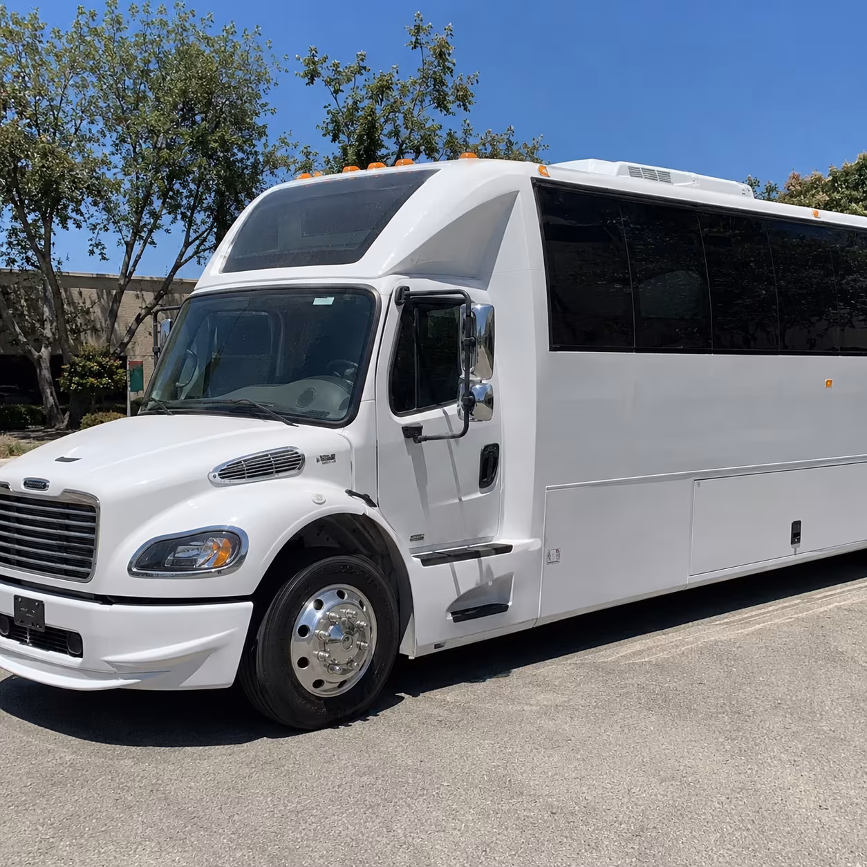 Sacramento Prom & Homecoming Transportation group transportation
